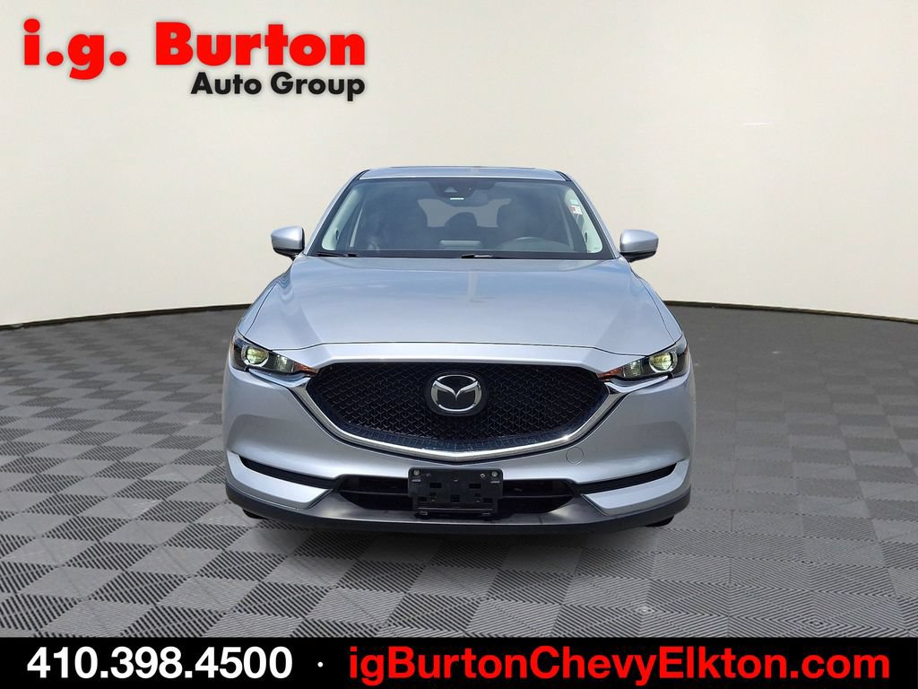 Used 2018 MAZDA CX-5 Touring w/ Preferred Equipment Package FWD image 2
