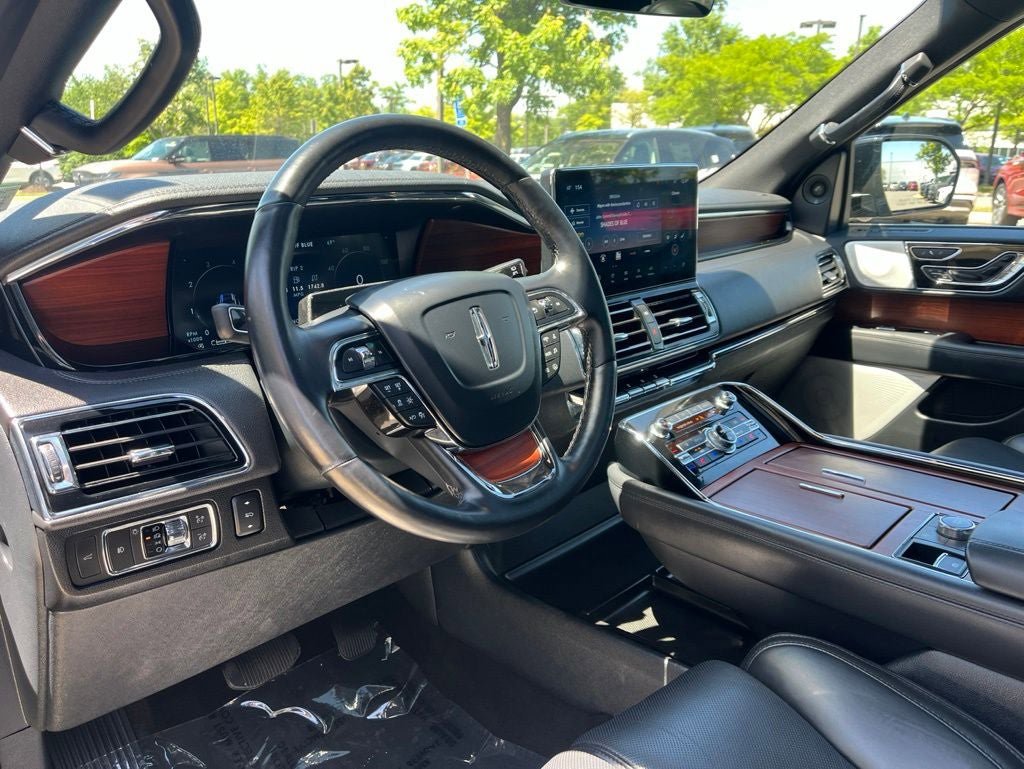 Used 2022 Lincoln Navigator L Reserve AWD/4WD image 25
