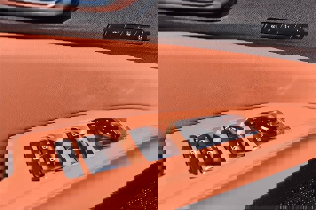 New 2026 Kia Carnival EX image 22