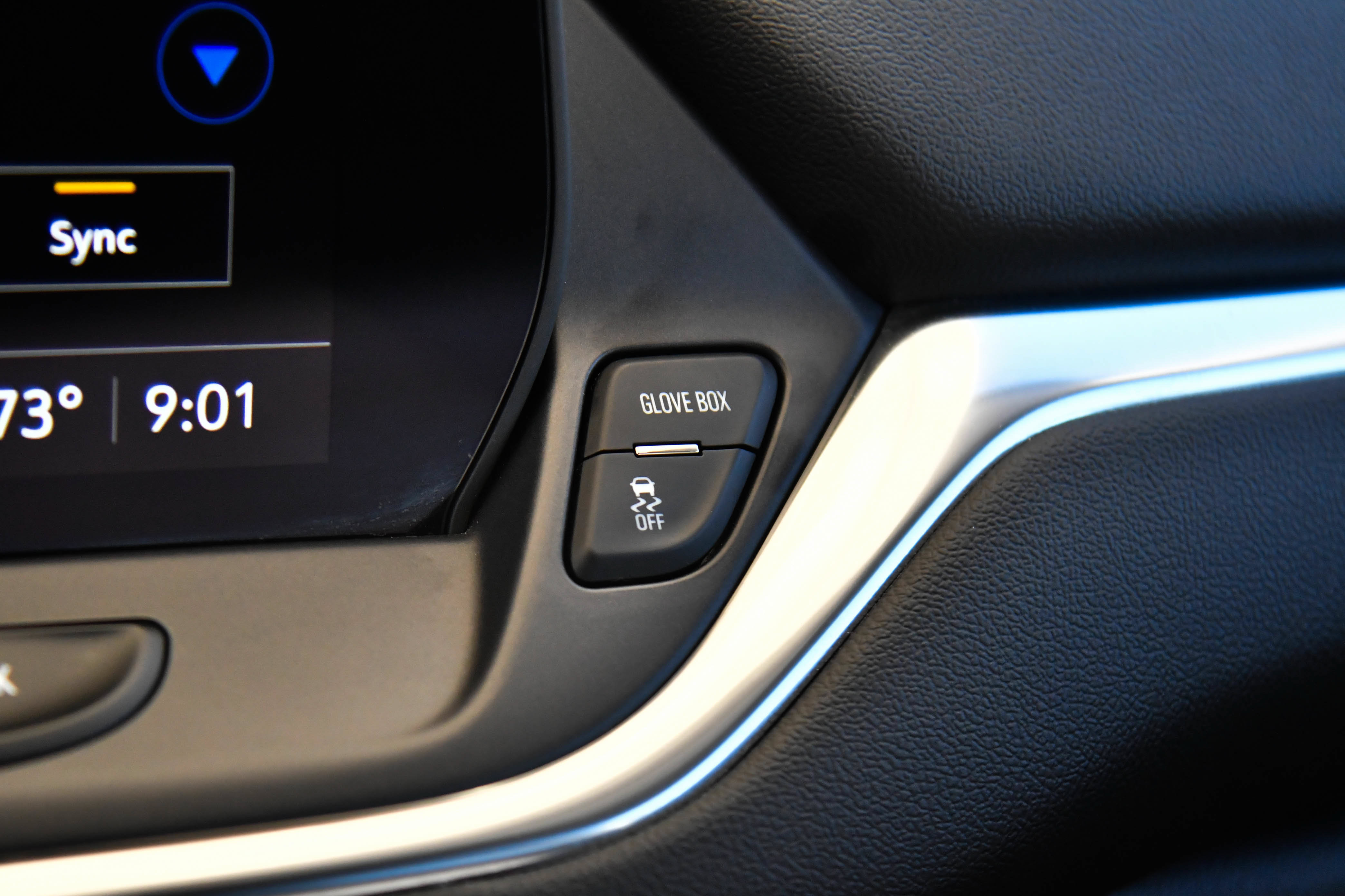 Used 2025 Chevrolet Blazer LT FWD image 24