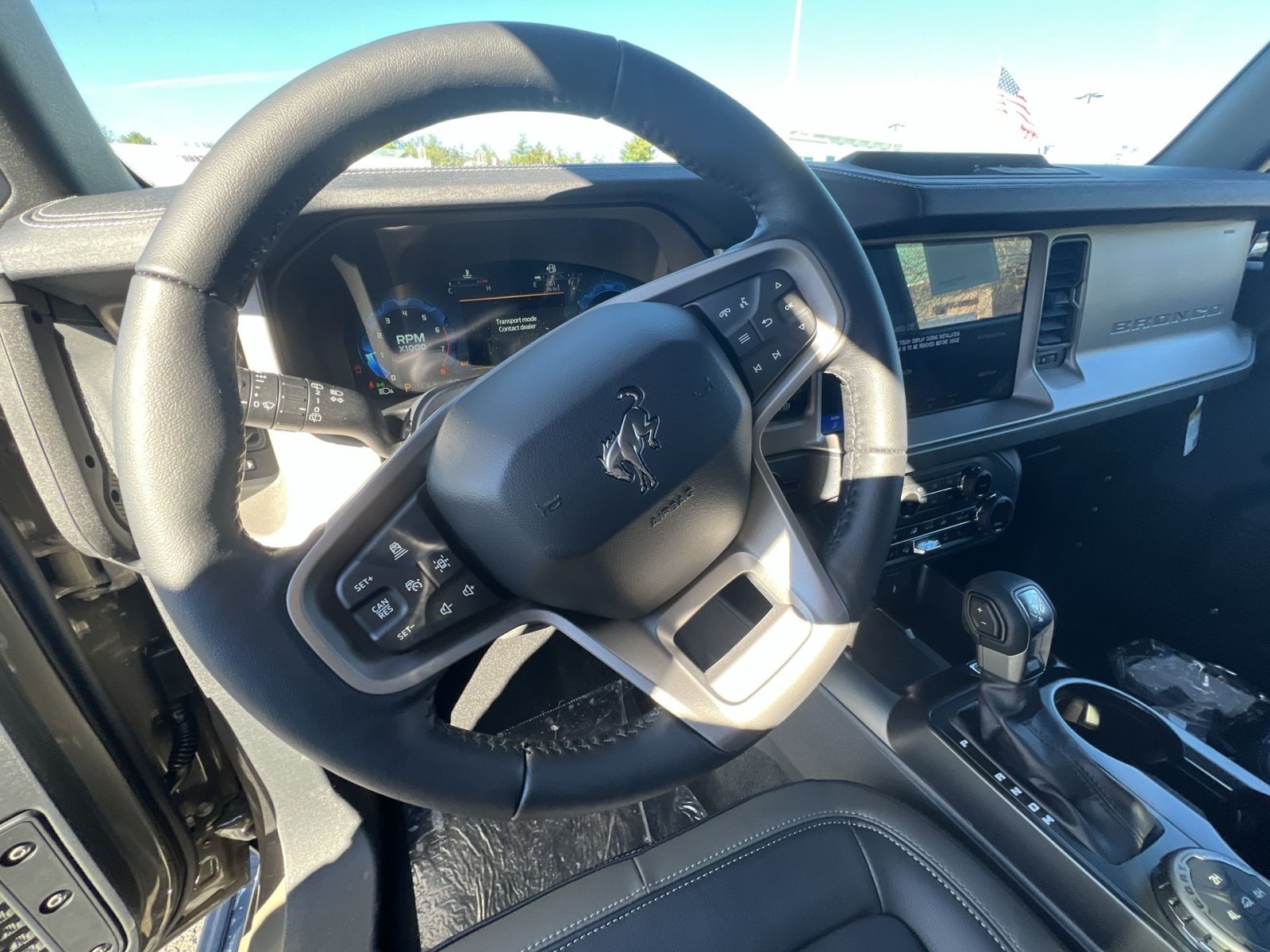 New 2025 Ford Bronco Outer Banks AWD/4WD image 16