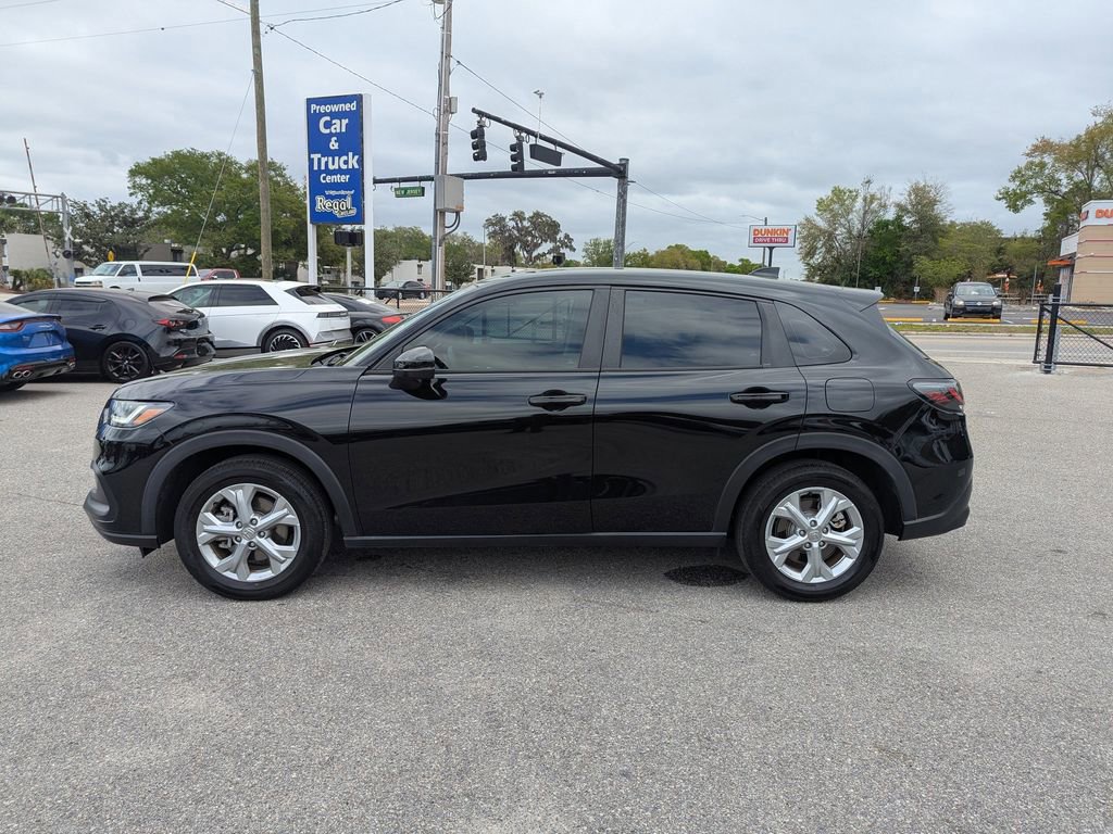 Used 2025 Honda HR-V LX image 5