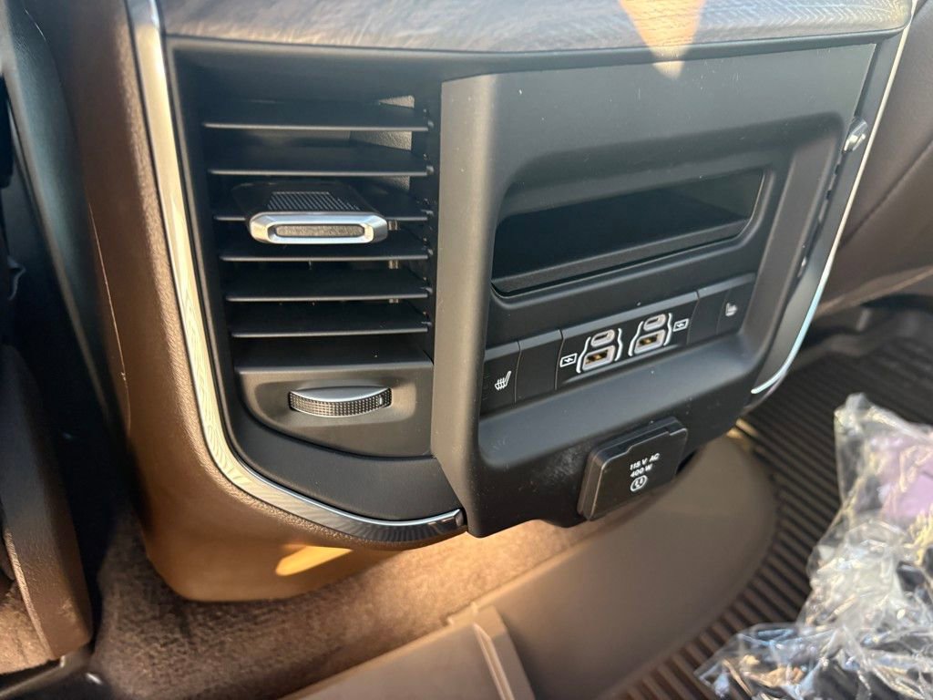 New 2026 RAM 1500 Laramie w/ Advanced Safety Group II image 11