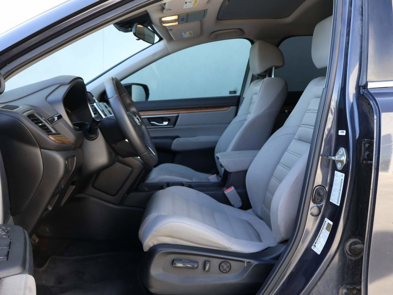 Used 2017 Honda CR-V EX image 8