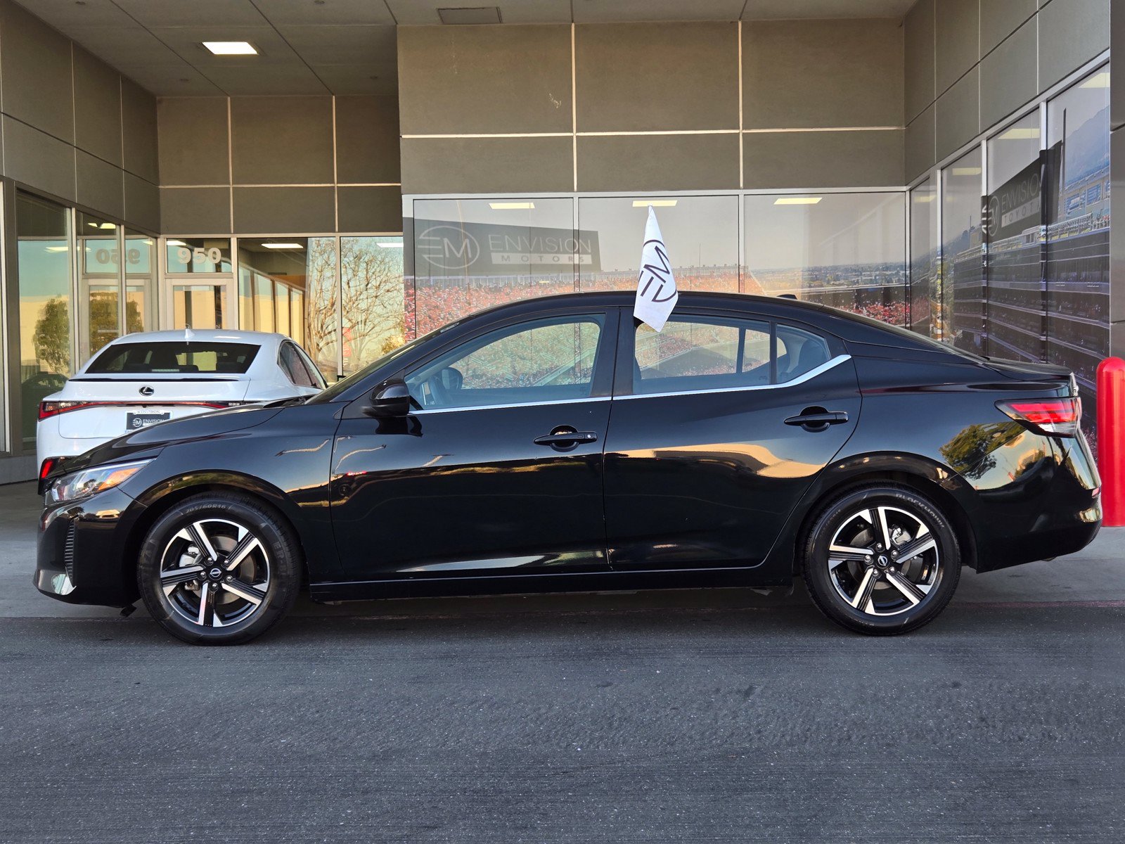 Used 2024 Nissan Sentra SV FWD image 4