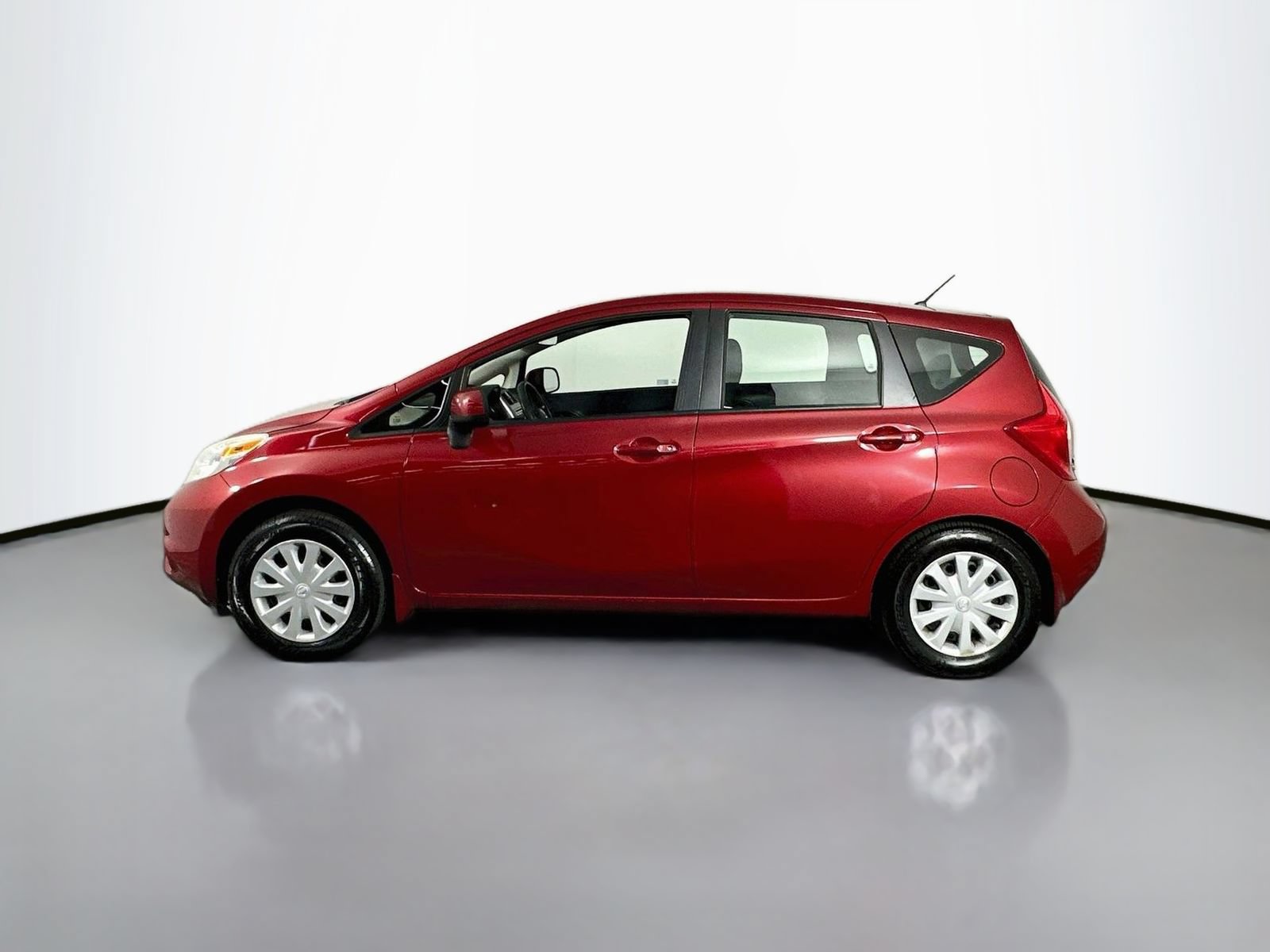 Used 2014 Nissan Versa Note S FWD image 4