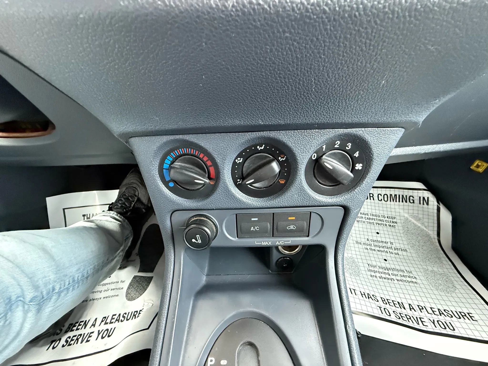 Used 2013 Ford Transit Connect XLT image 10