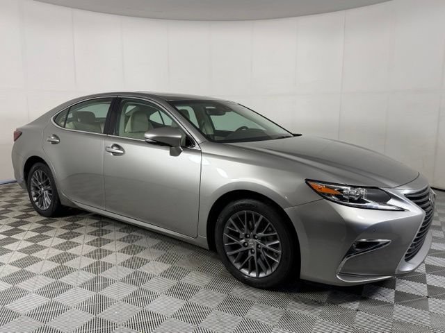 Used 2018 Lexus ES 350 w/ Premier Package FWD image 10