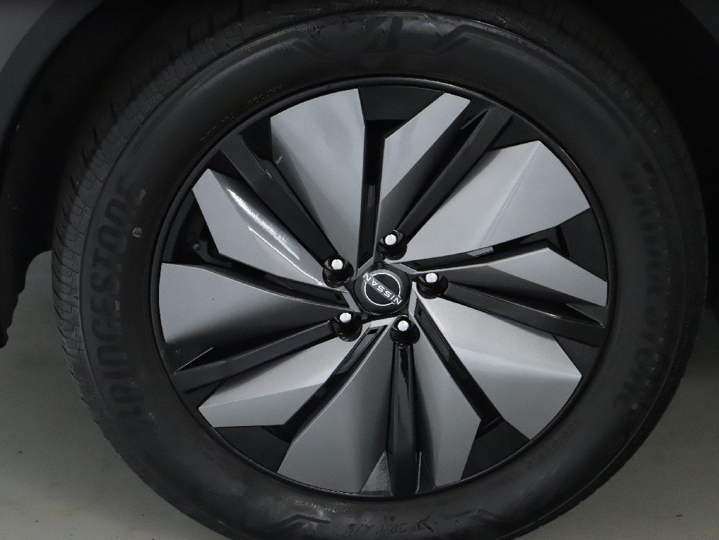Certified 2024 Nissan Ariya AWD image 12