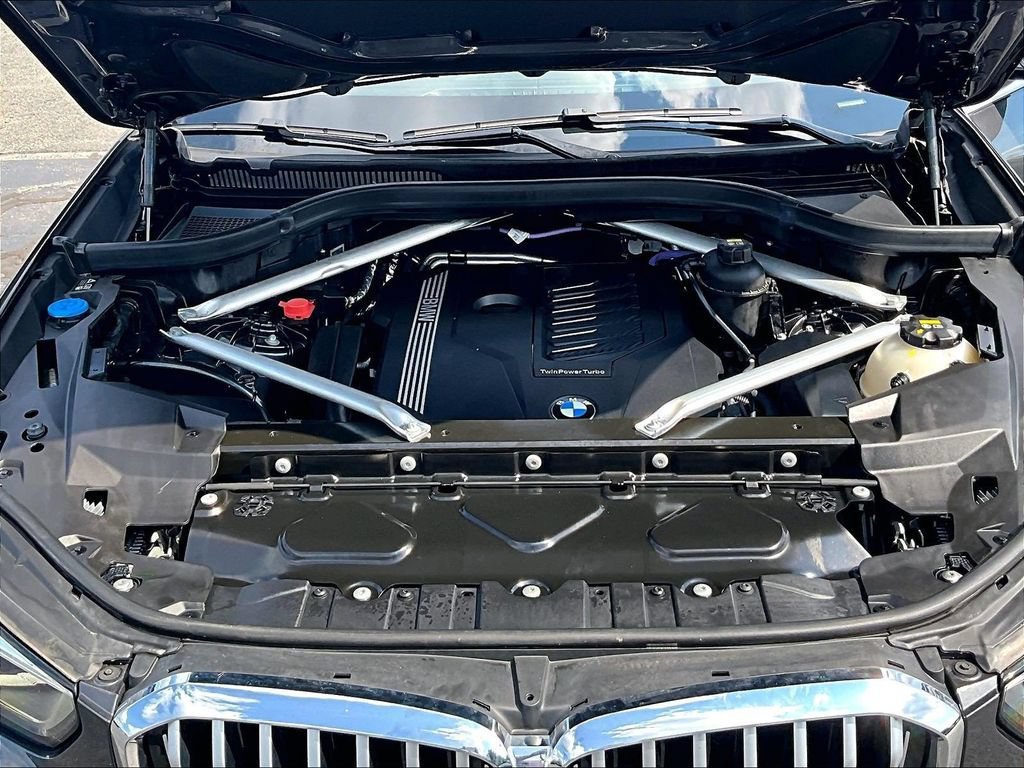 Used 2021 BMW X5 xDrive40i w/ Convenience Package AWD/4WD image 30