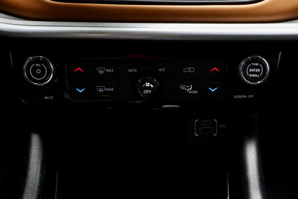 Used 2024 Jeep Compass Limited image 30