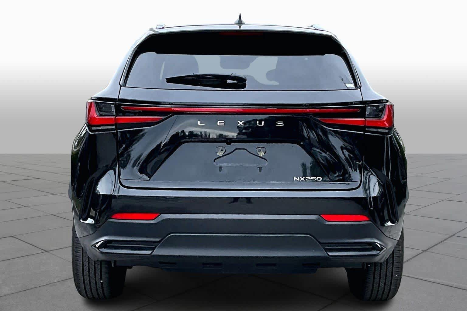 Used 2025 Lexus NX 250 FWD w/ Towing Package (2000 Lbs) image 5