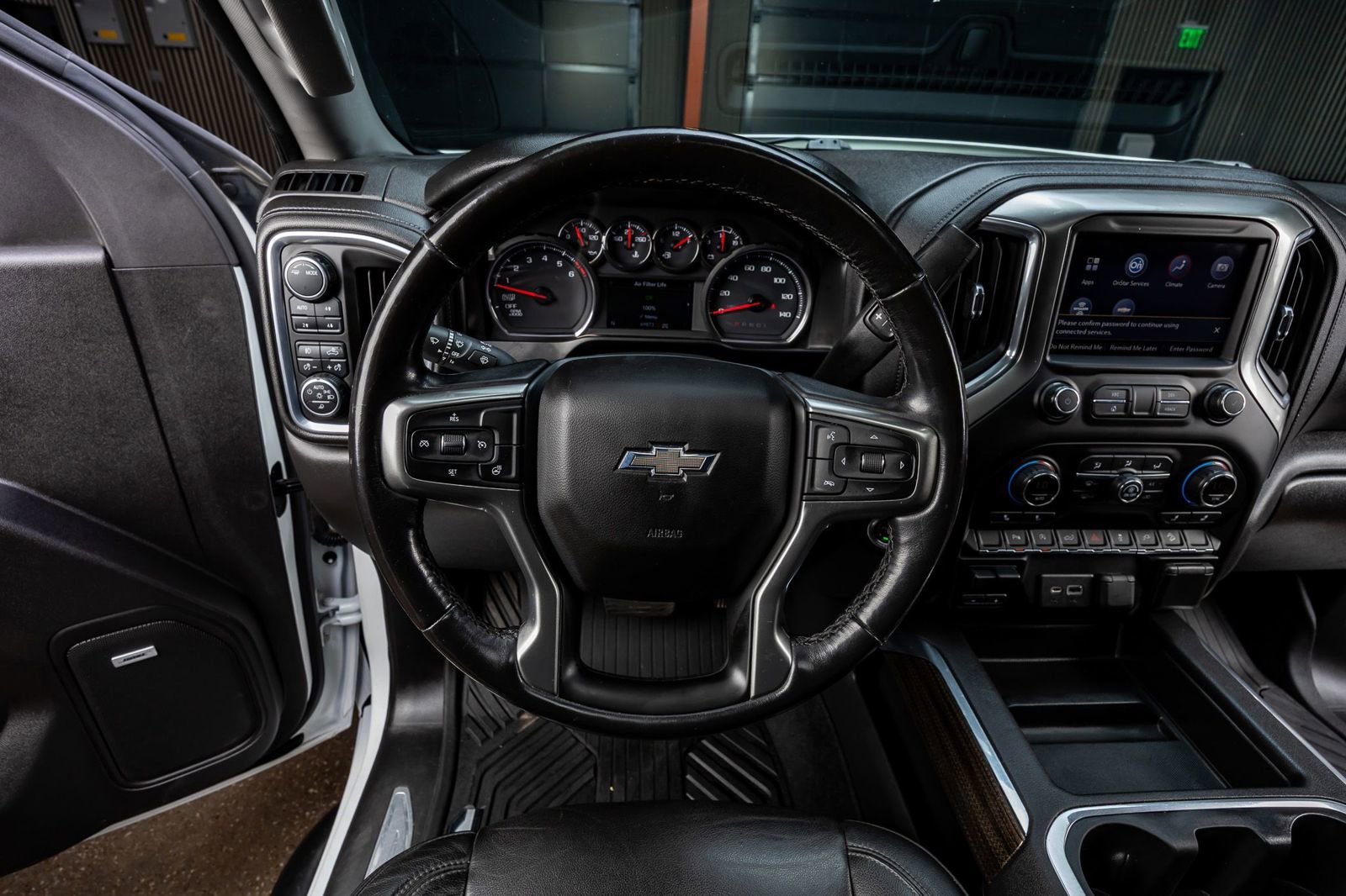 Used 2020 Chevrolet Silverado 1500 LT Trail Boss image 19