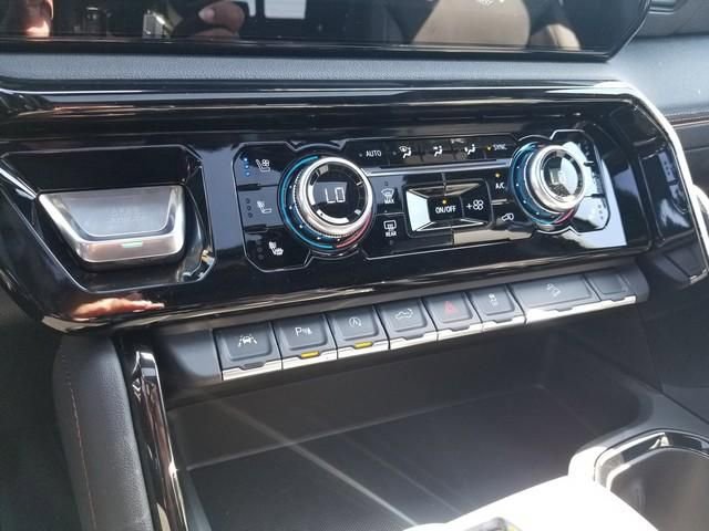 New 2026 GMC Sierra 1500 AT4 w/ AT4 Premium Package image 18