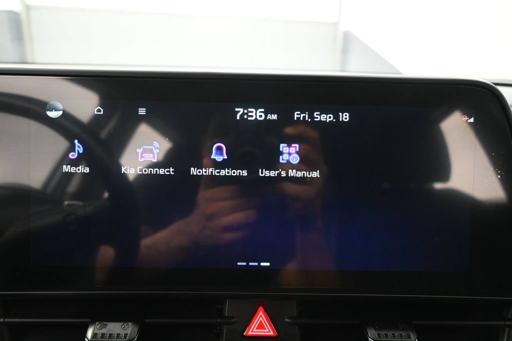 Used 2025 Kia Sportage EX w/ EX Premium Package AWD/4WD image 21