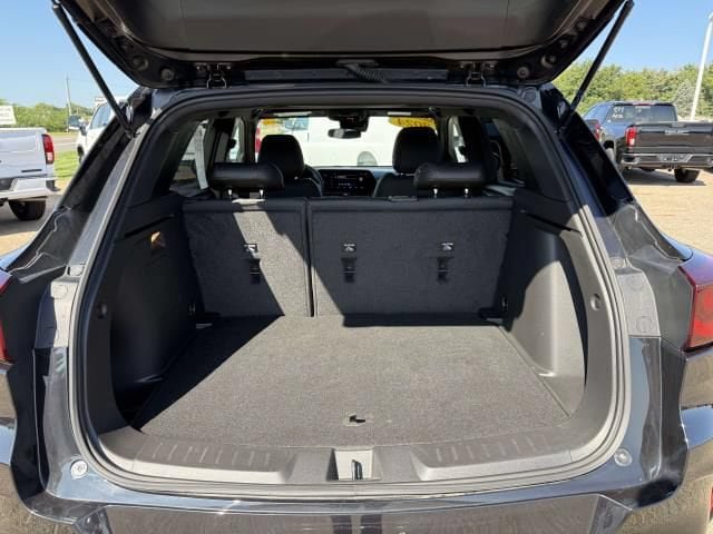 Used 2024 Chevrolet TrailBlazer RS FWD image 8