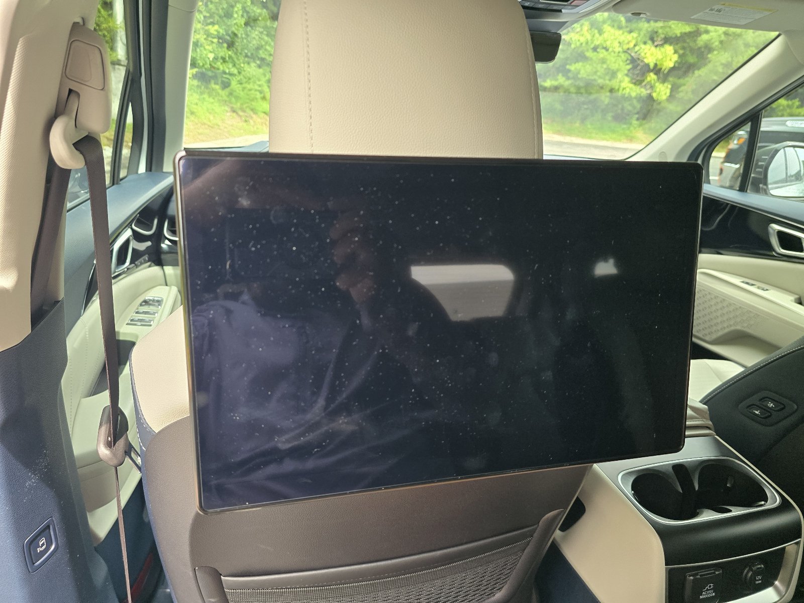 Used 2025 Kia Carnival SX Prestige FWD image 24