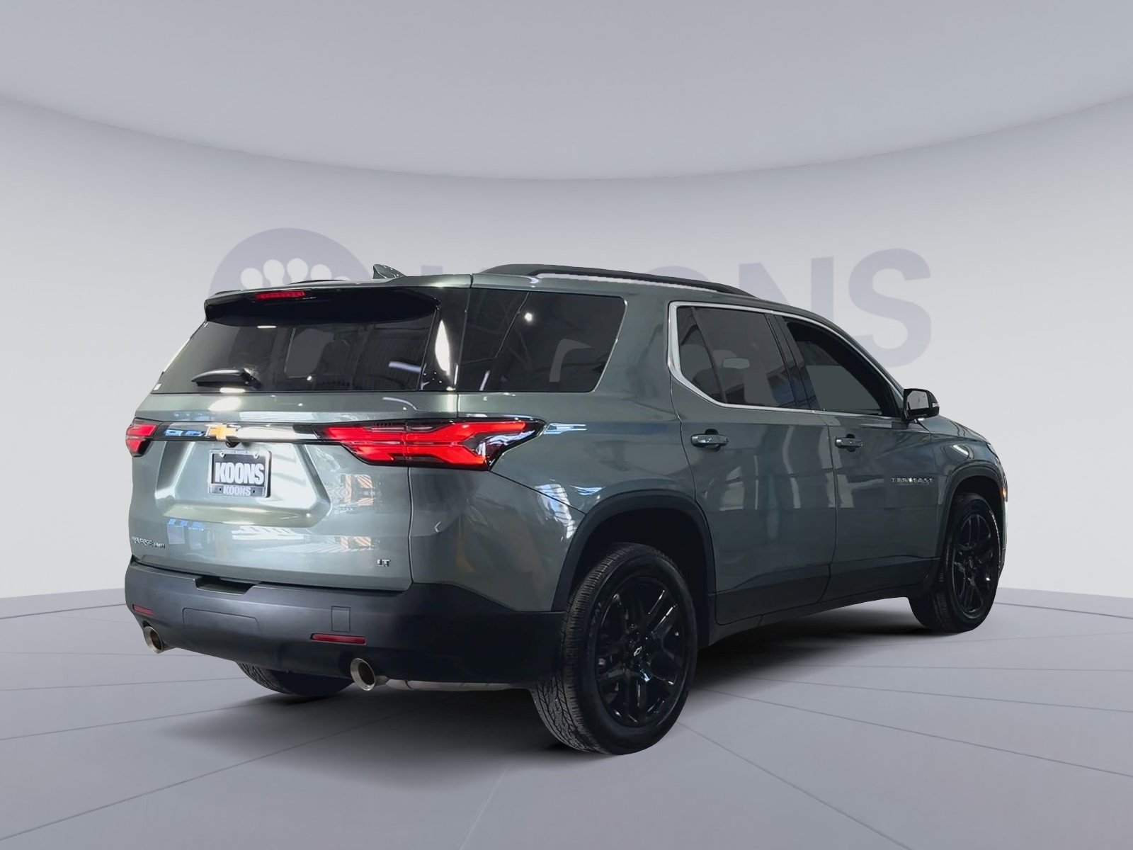 Used 2023 Chevrolet Traverse LT image 11