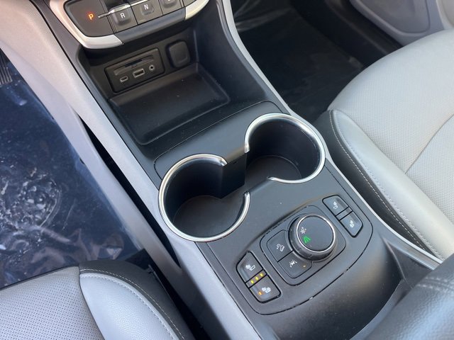 Used 2024 GMC Terrain SLT image 29