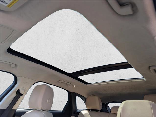 Used 2019 Jaguar F-PACE Premium image 19