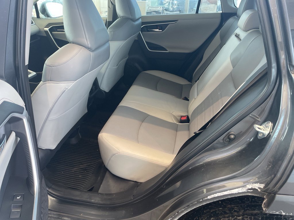 Used 2022 Toyota RAV4 Limited w/ Limited Grade Weather Package image 11