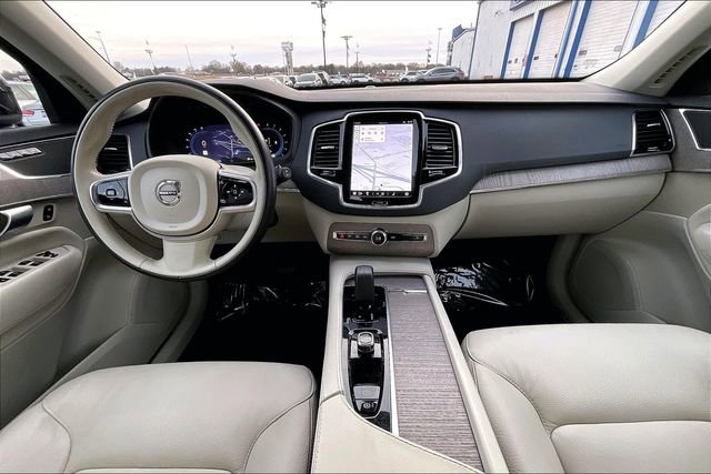 Used 2024 Volvo XC90 B6 Plus w/ Protection Package Premier image 15