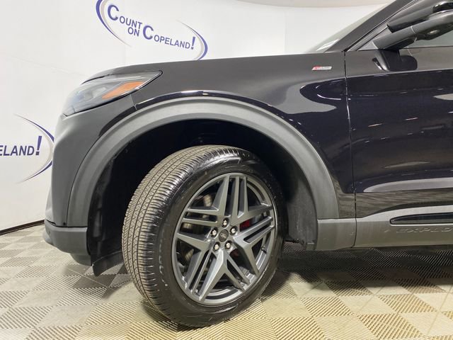 Used 2025 Ford Explorer ST-Line w/ ST-Line Street Pack image 30
