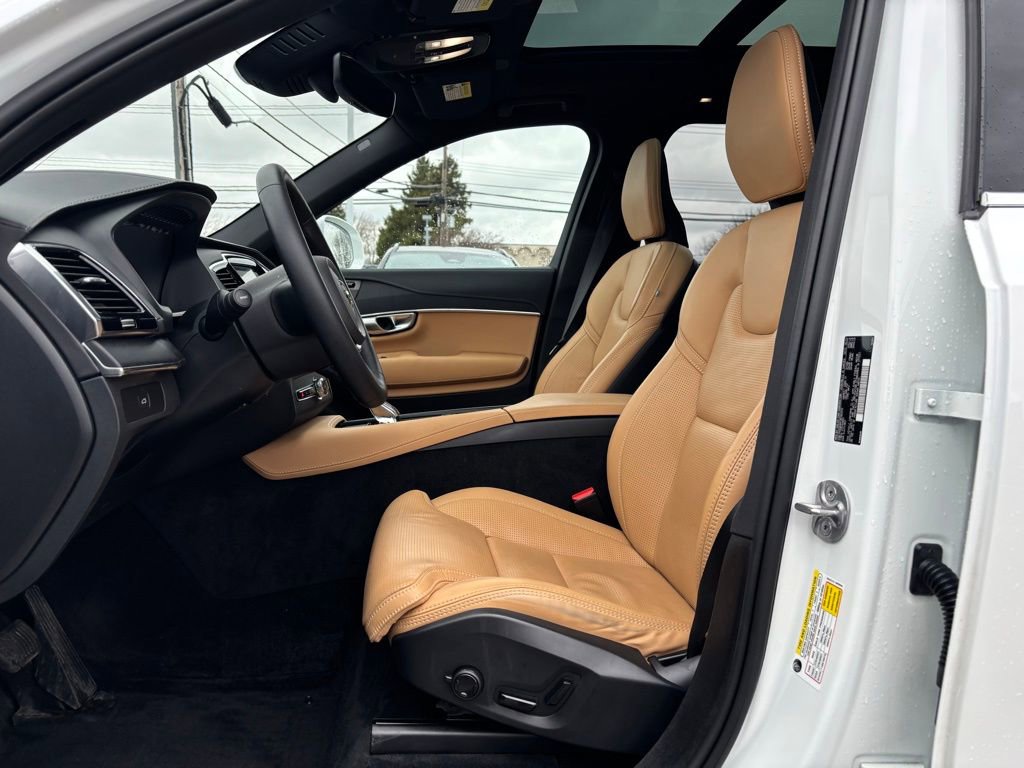 Certified 2024 Volvo XC90 B6 Ultimate AWD/4WD image 17