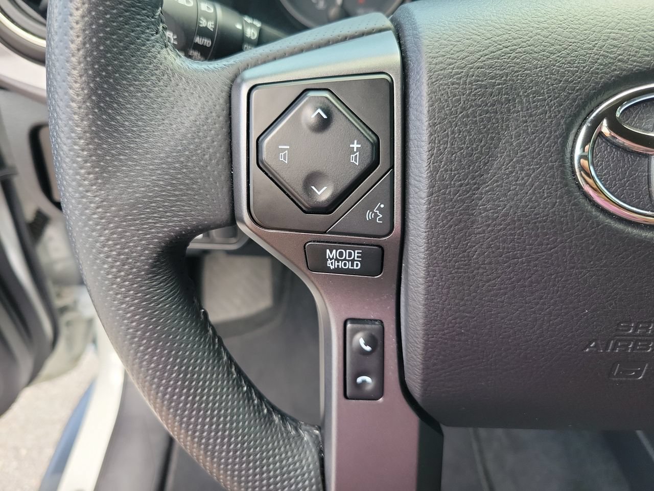 Used 2021 Toyota Tacoma TRD Off-Road RWD image 19