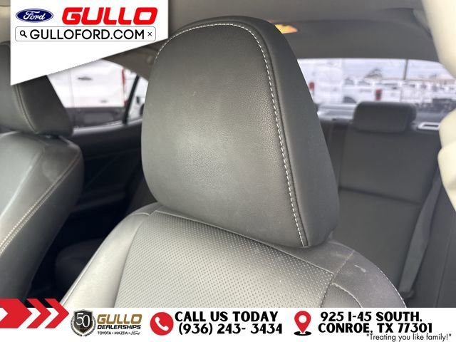 Used 2016 Lexus IS 200t RWD image 17
