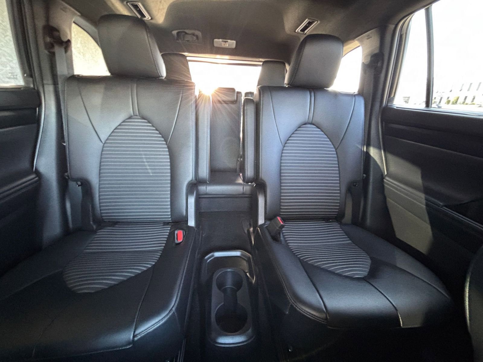 Used 2025 Toyota Highlander XSE AWD/4WD image 42