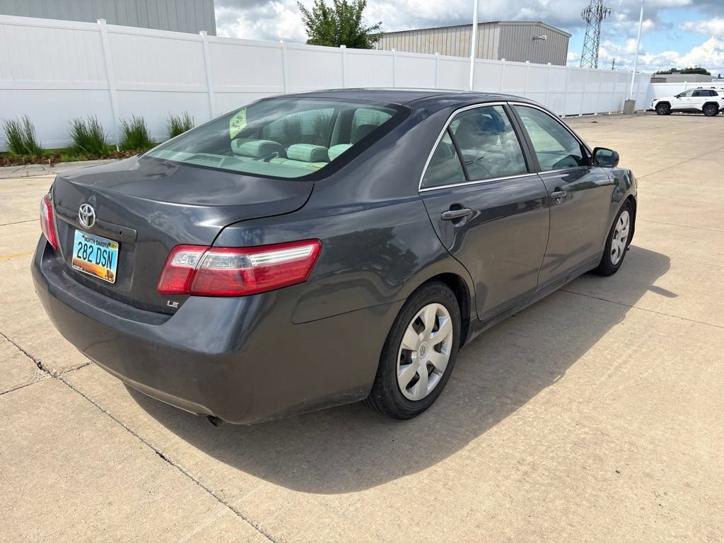 Used 2007 Toyota Camry LE FWD video 3