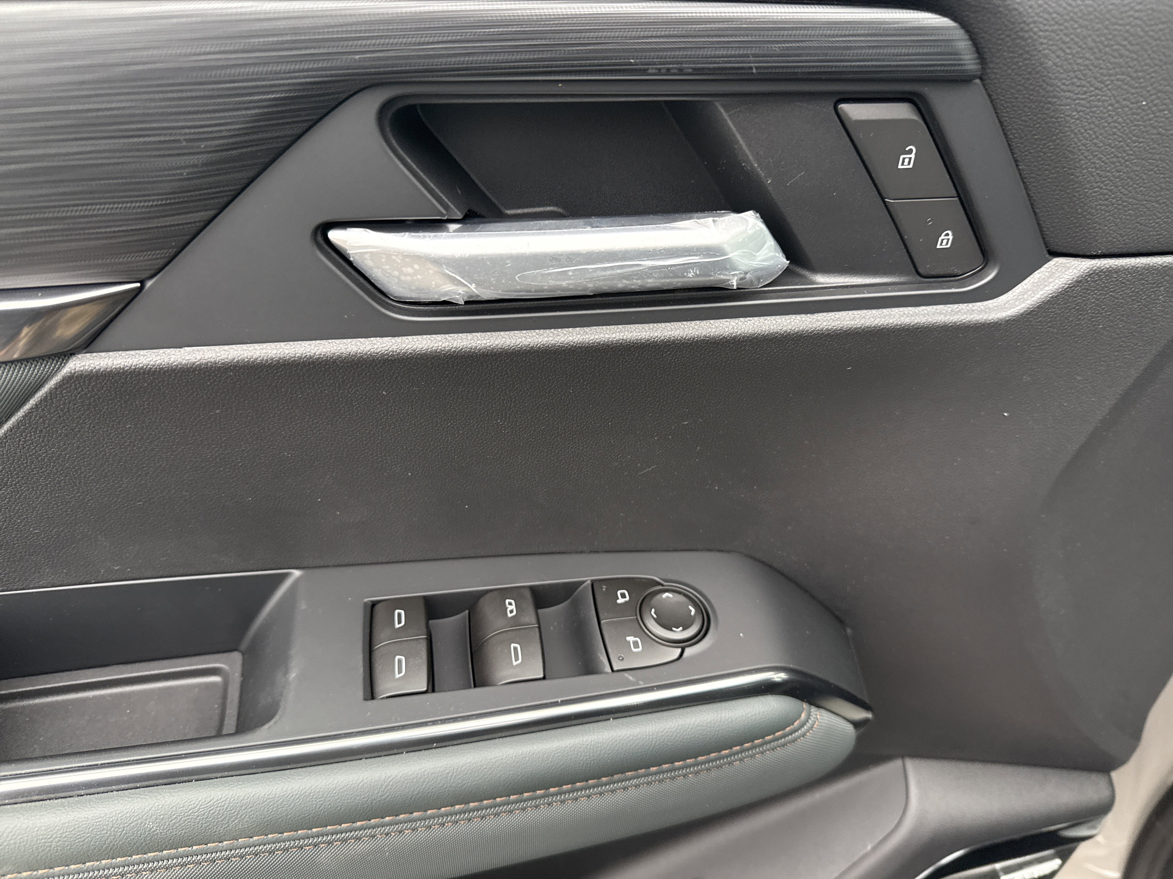 New 2026 GMC Acadia AT4 image 18