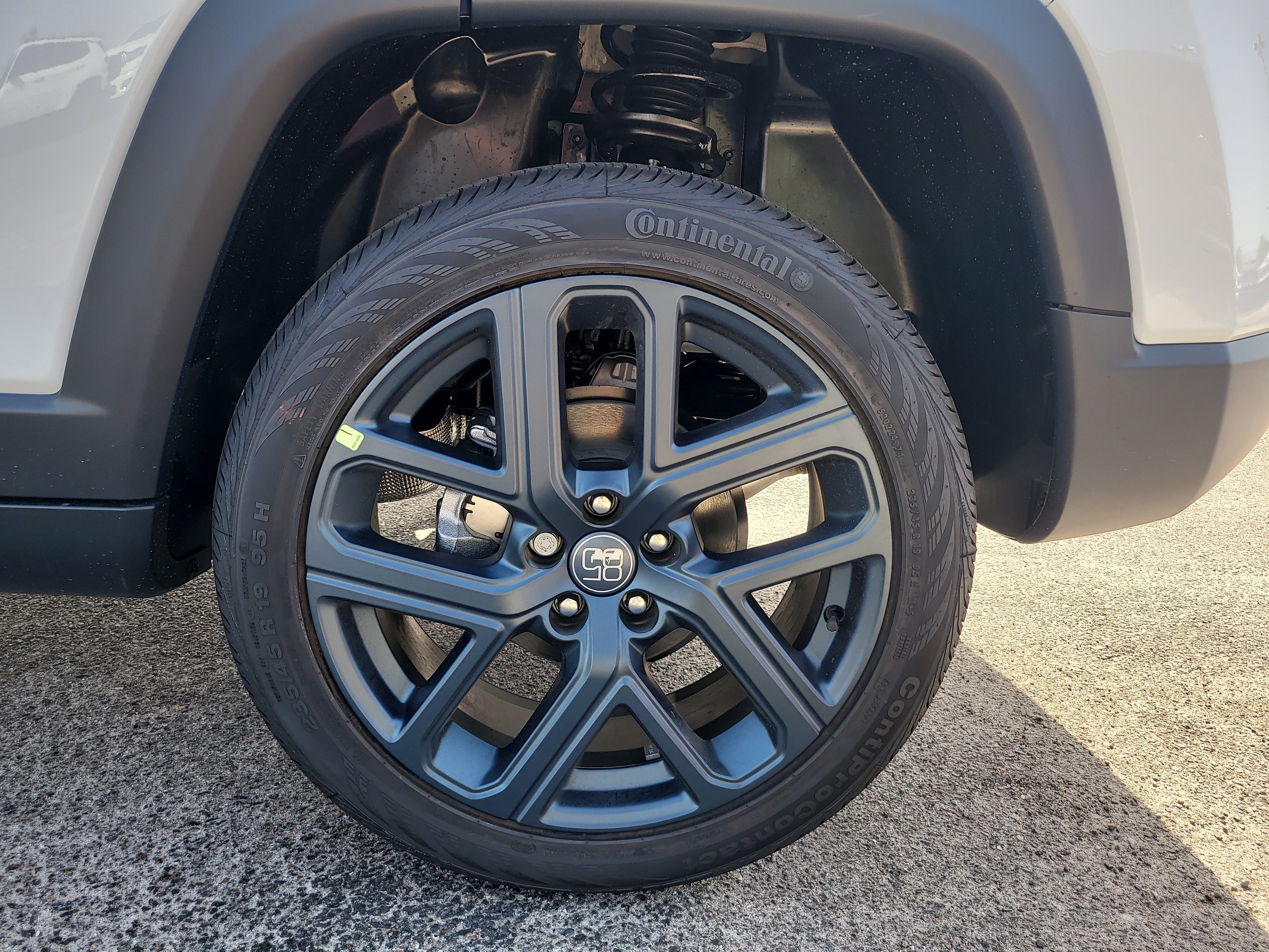 New 2026 Jeep Compass Latitude AWD/4WD image 9