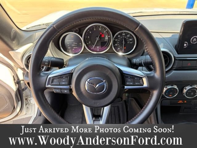 Used 2019 MAZDA MX-5 Miata Grand Touring w/ GT-S Package RWD image 17