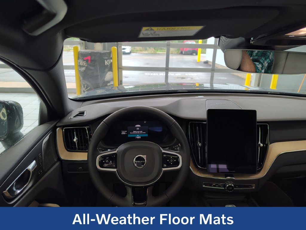 New 2026 Volvo XC60 B5 Plus w/ Protection Package Premier AWD/4WD image 19