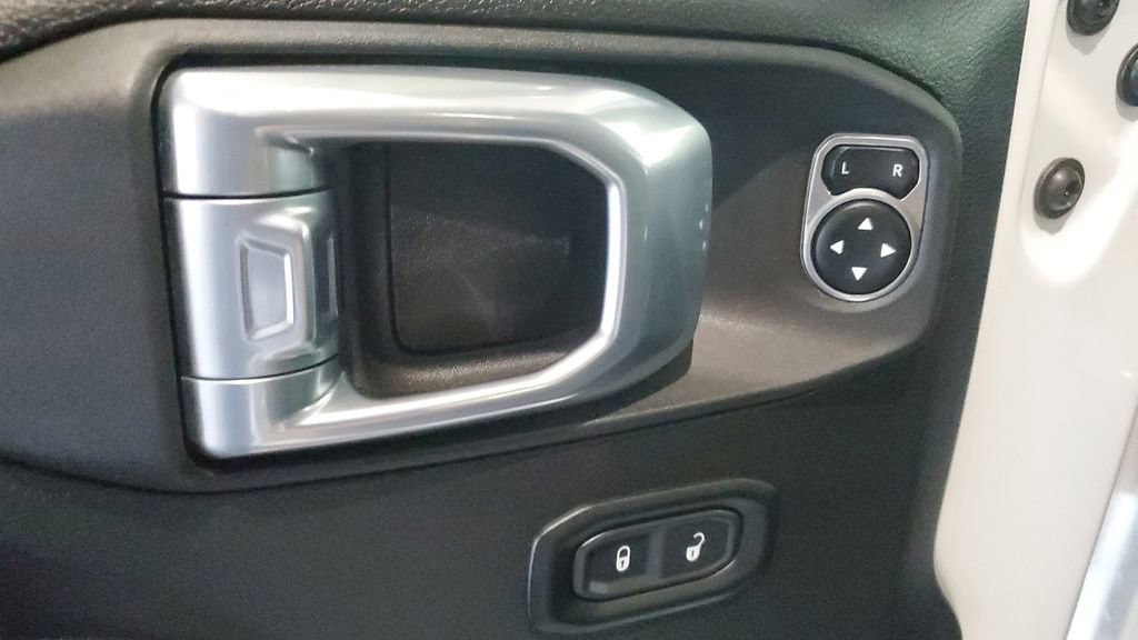 Used 2021 Jeep Gladiator Mojave w/ Trailer Tow Package image 20