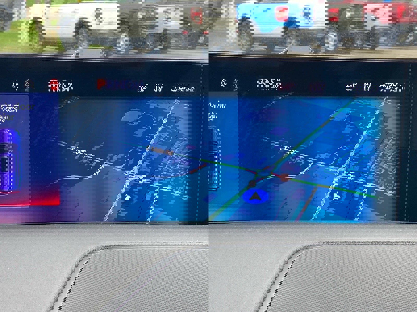 Used 2025 Lincoln Navigator Reserve AWD/4WD image 13