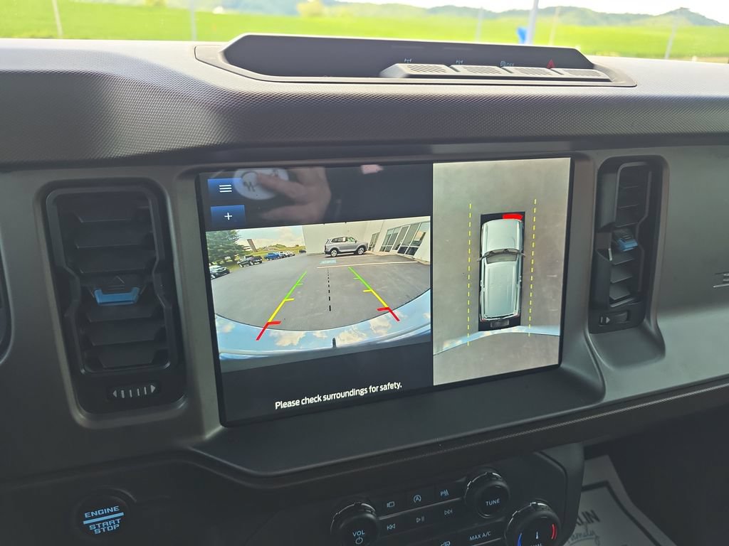 Used 2022 Ford Bronco Outer Banks AWD/4WD image 18