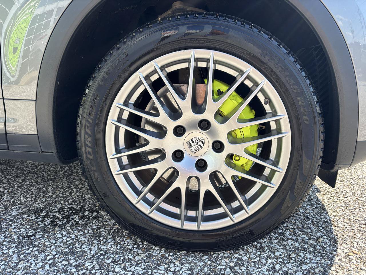 Used 2018 Porsche Cayenne S w/ Premium Package Plus AWD/4WD image 36