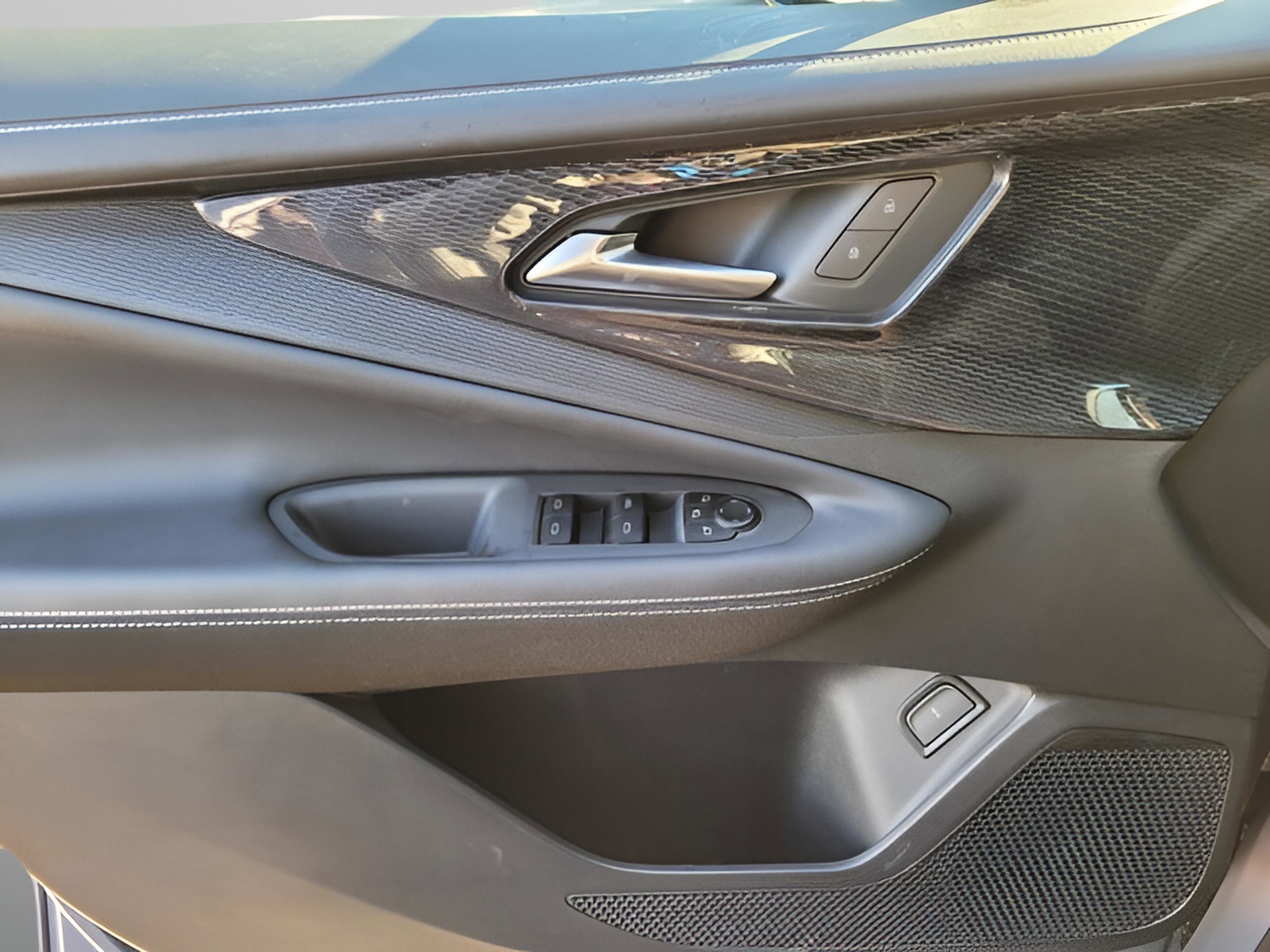 New 2026 Chevrolet Blazer EV LT w/ Super Cruise Package image 18