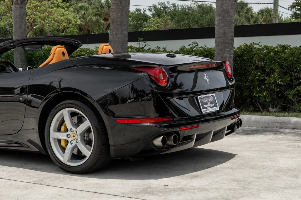 Used 2015 Ferrari California T RWD image 5