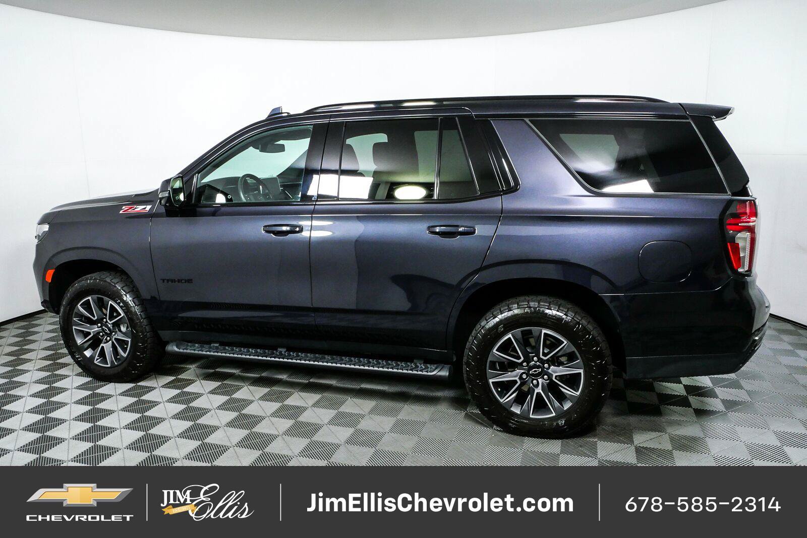 Certified 2023 Chevrolet Tahoe Z71 w/ Luxury Package AWD/4WD image 32