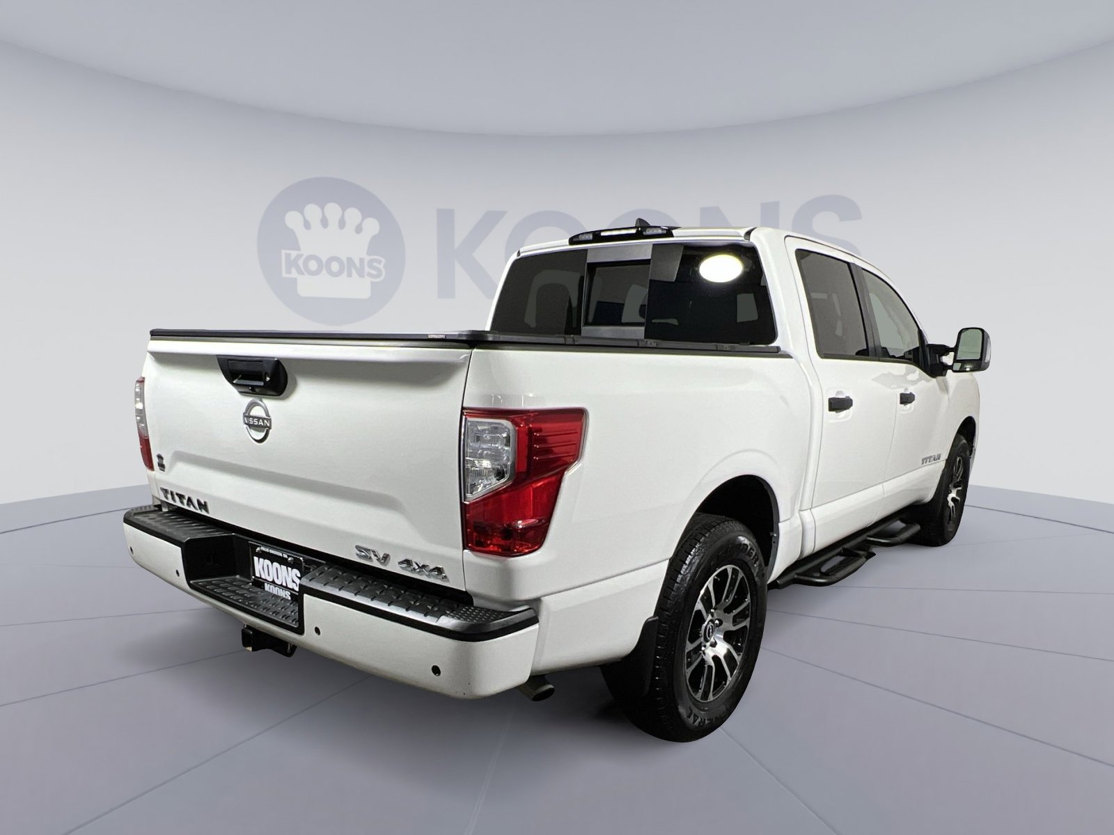Used 2024 Nissan Titan SV w/ SV Convenience Package image 7