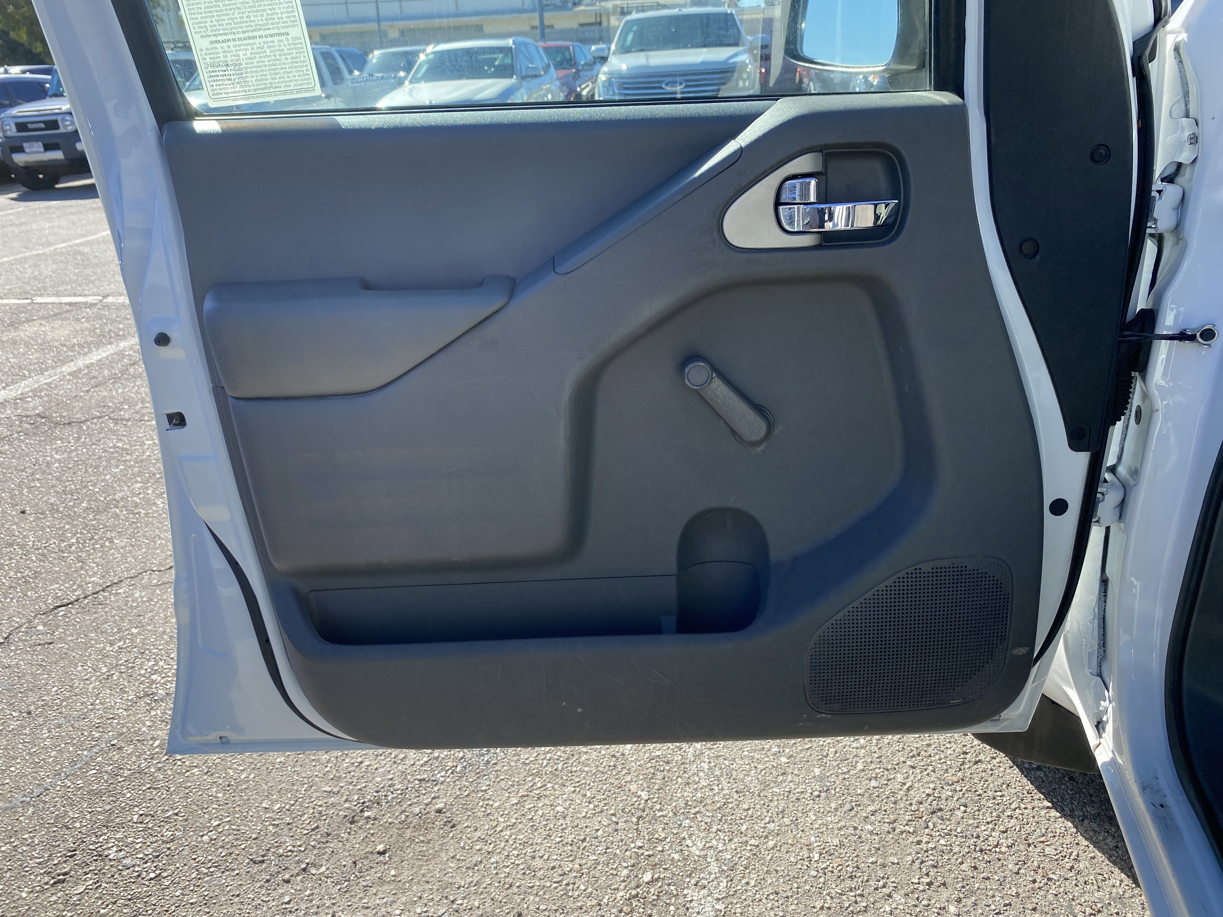 Used 2019 Nissan Frontier S image 16