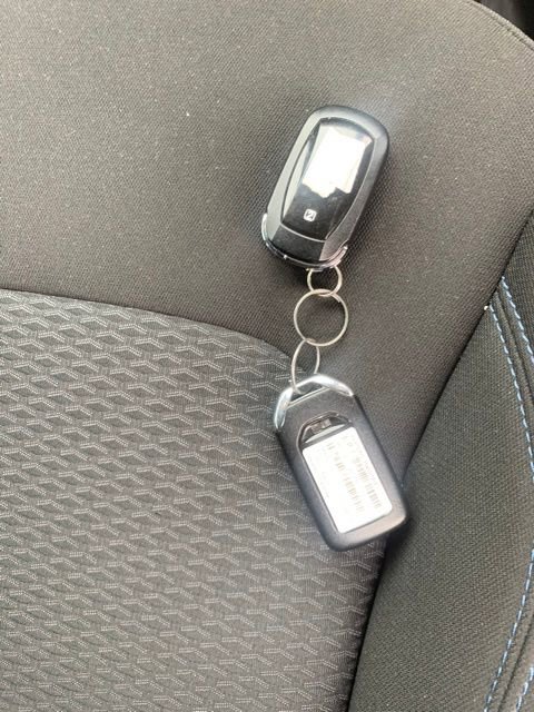 Used 2025 Jeep Compass Sport image 30