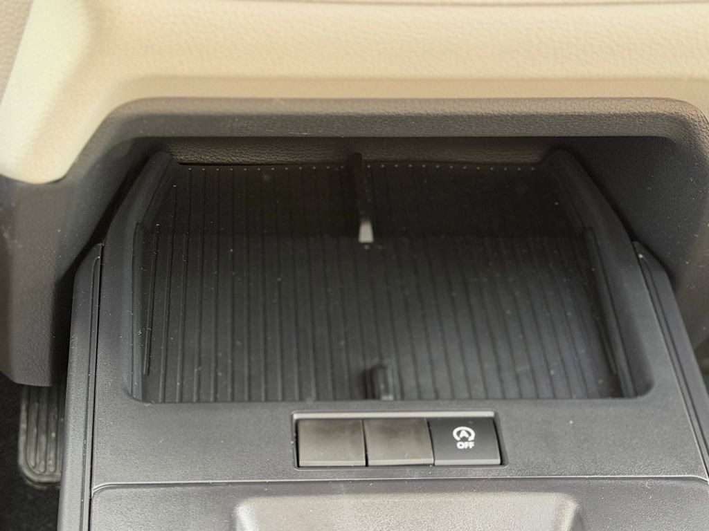 Used 2026 Toyota Corolla Cross L image 15