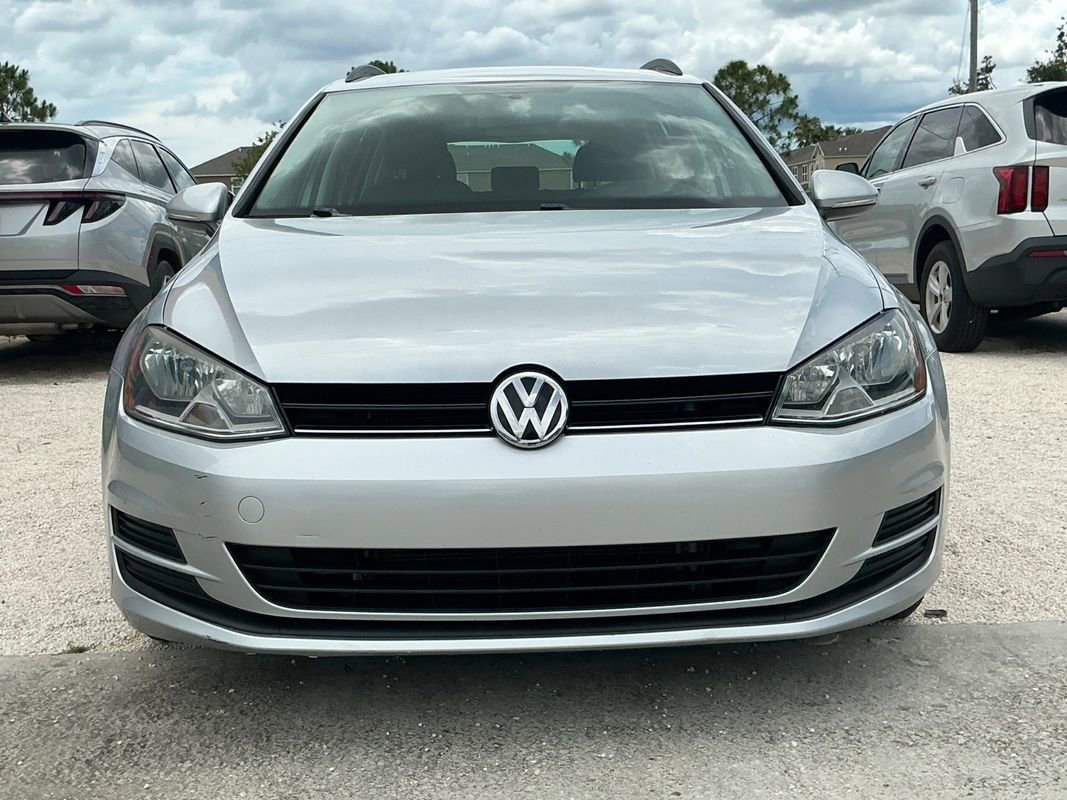 Used 2016 Volkswagen Golf S image 7