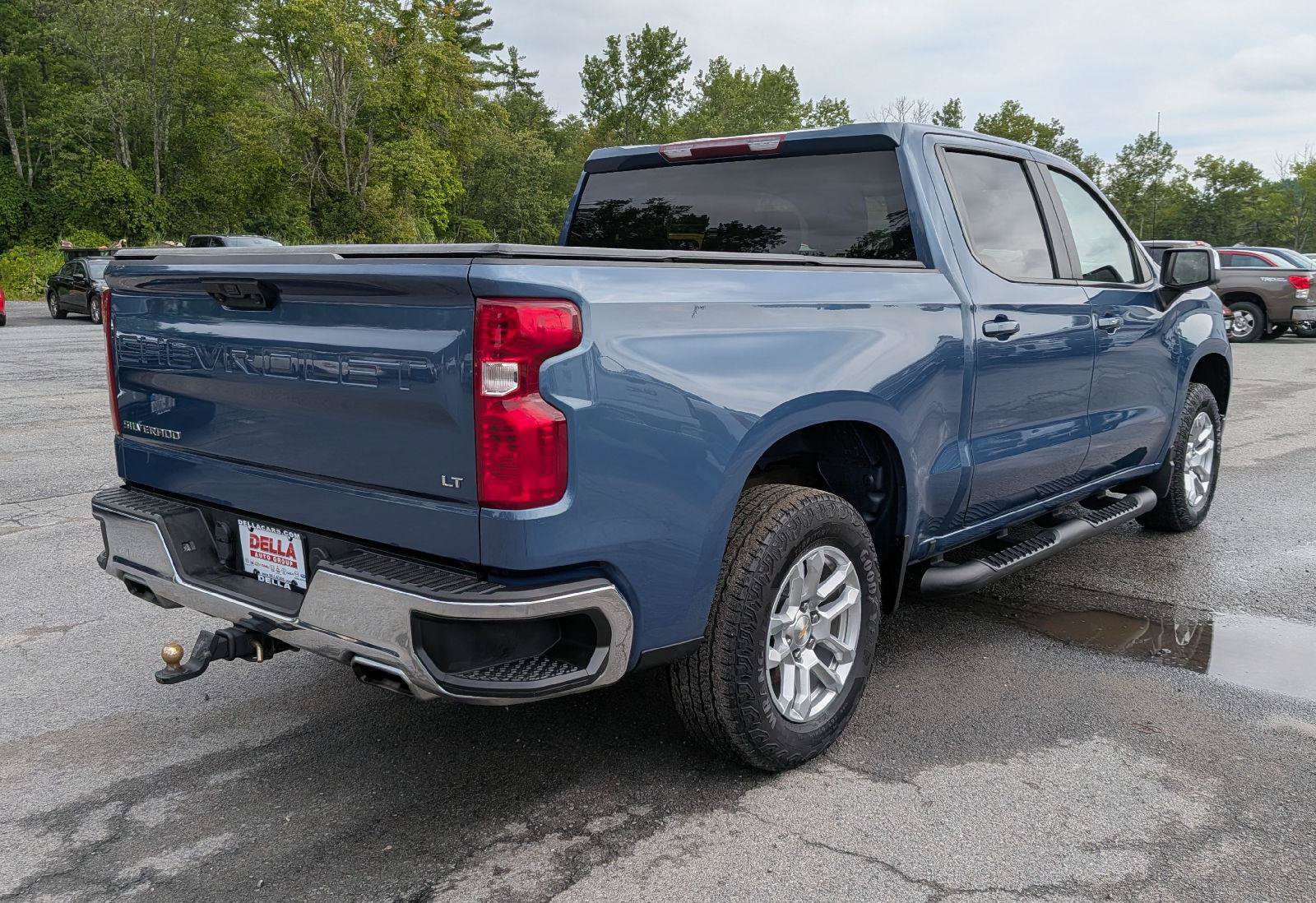 Used 2024 Chevrolet Silverado 1500 LT w/ Z71 Off-Road Package AWD/4WD image 8