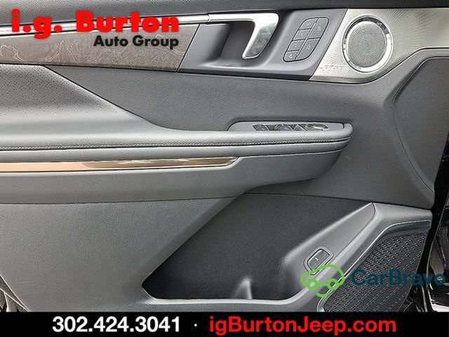 Used 2026 Buick Enclave Avenir w/ Super Cruise Package AWD/4WD image 8